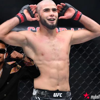 迈博体育 UFC不续约他?莫卡耶夫15连胜后自信表态:如果还在八角笼,冠军是我的